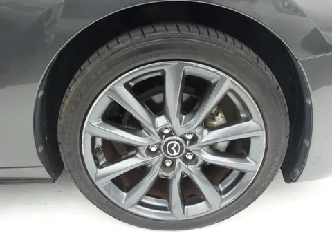 Mazda MAZDA3 Fastback