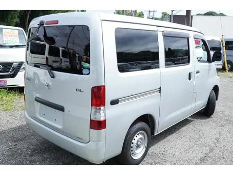 Toyota TownAce Van