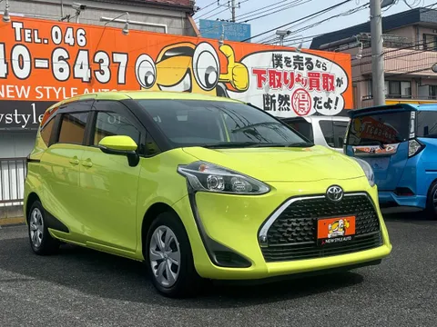 Toyota Sienta