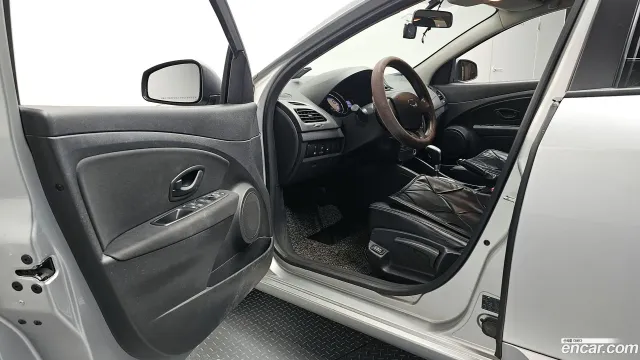 Renault SM3