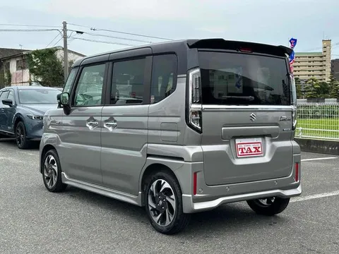 Suzuki Spacia Custom