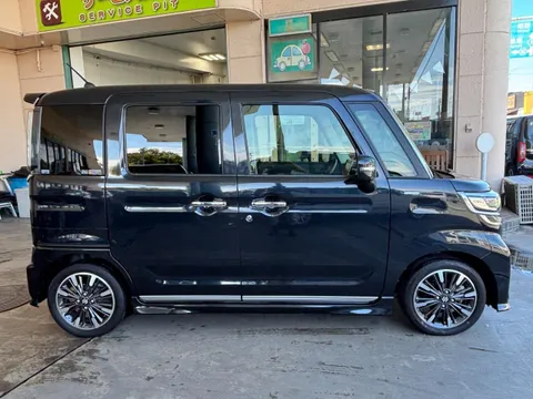 Suzuki Spacia Custom