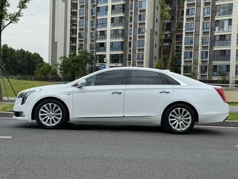 Cadillac XTS