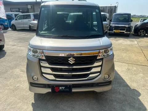 Suzuki Spacia Custom Z