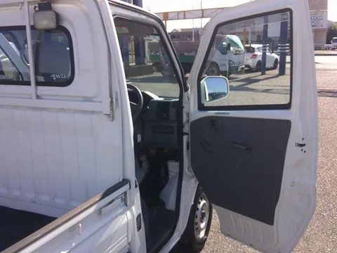 Nissan Clipper Truck