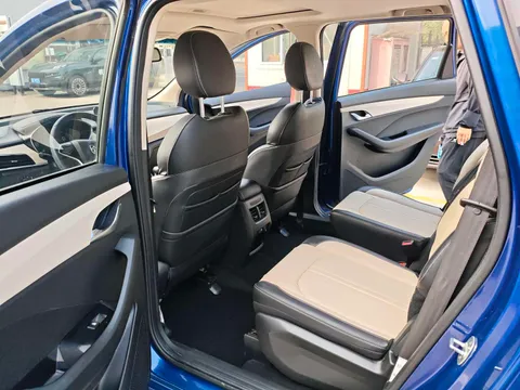 Baojun 360