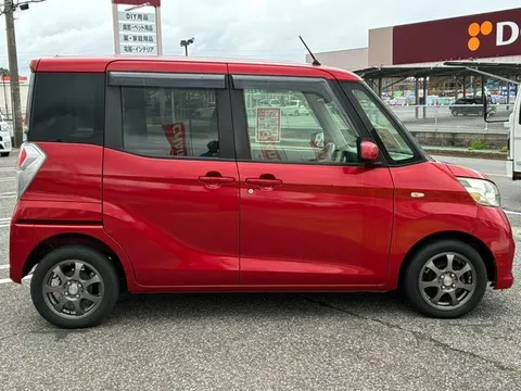 Nissan Dayz Roox
