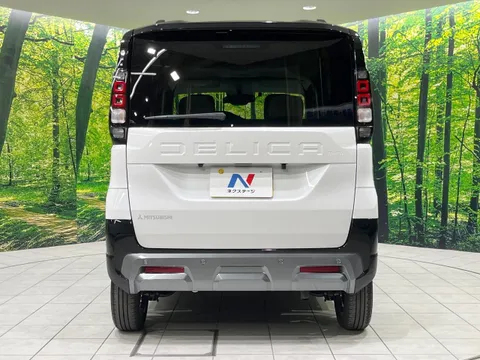 Mitsubishi Delica Mini