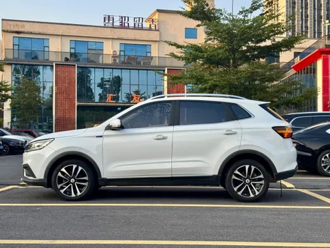 Roewe RX3