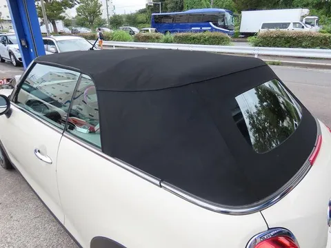 MINI Cooper Convertible