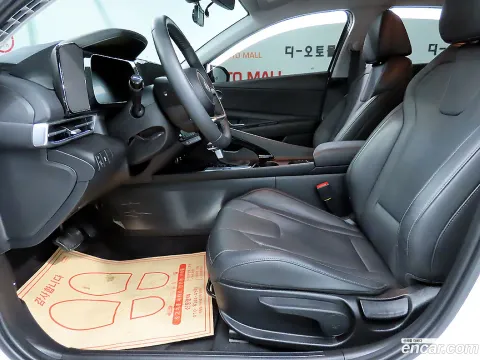 Hyundai Elantra (Avante)