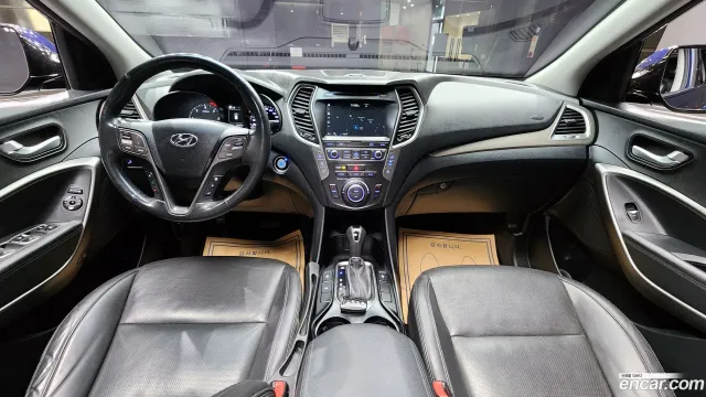 Hyundai Grand Santa Fe (Maxcruz)