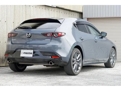 Mazda MAZDA3 Fastback