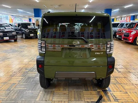 Daihatsu Taft