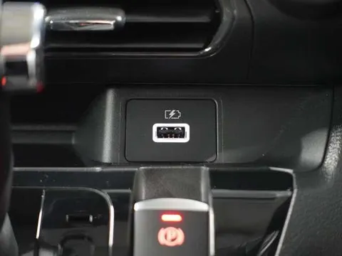 Mitsubishi eK X