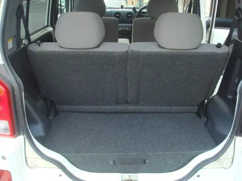Daihatsu Naked