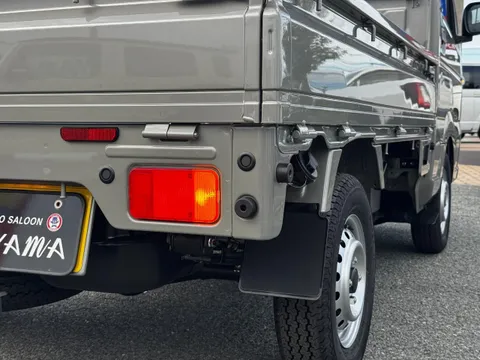 Nissan Clipper Truck