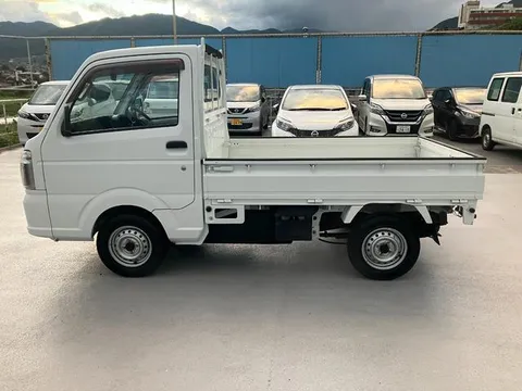 Nissan Clipper Truck
