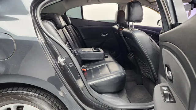 Renault SM3