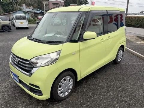 Nissan Dayz Roox