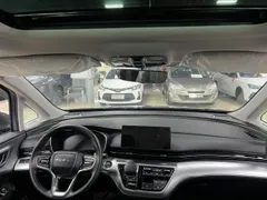 Roewe iMAX8