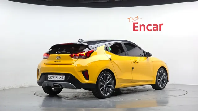 Hyundai Veloster