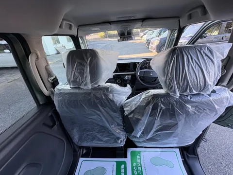 Mitsubishi Delica Mini