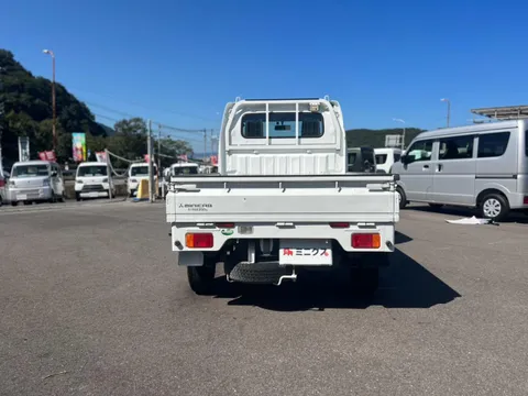 Mitsubishi Minicab Truck