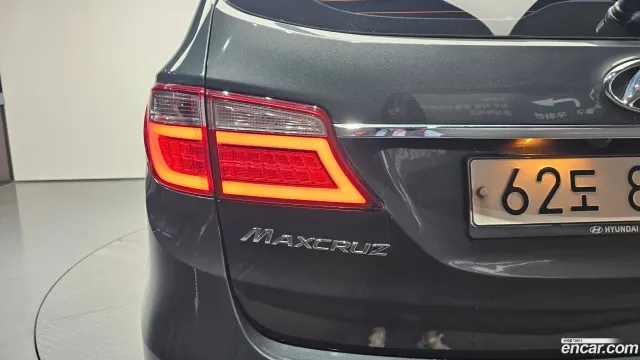 Hyundai Grand Santa Fe (Maxcruz)