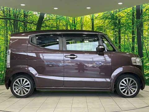 Honda N-BOX Slash