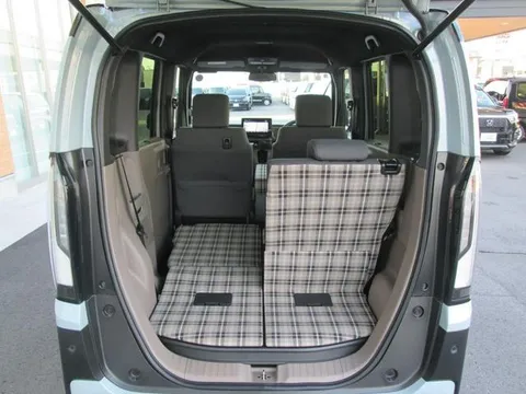 Honda N-BOX Joy