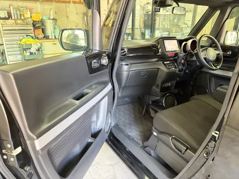 Honda N-BOX Slash