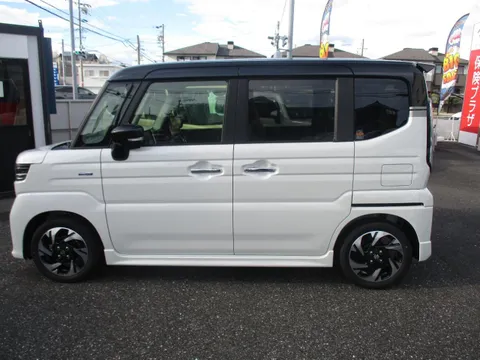 Suzuki Spacia Custom