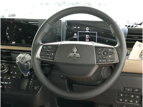 Mitsubishi Delica Mini