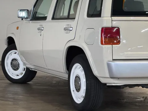 Nissan Rasheen