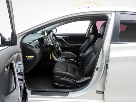 Hyundai Elantra (Avante)