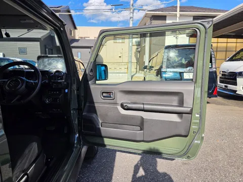 Suzuki Jimny Sierra