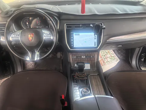 Roewe RX8