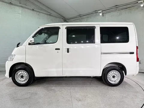 Toyota TownAce Van