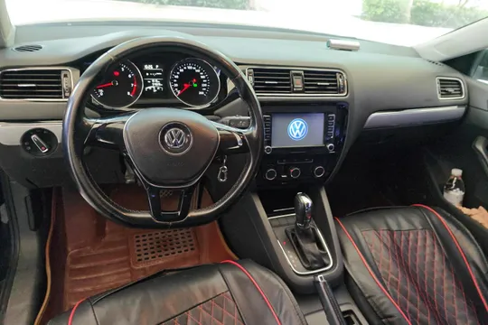 Volkswagen Sagitar