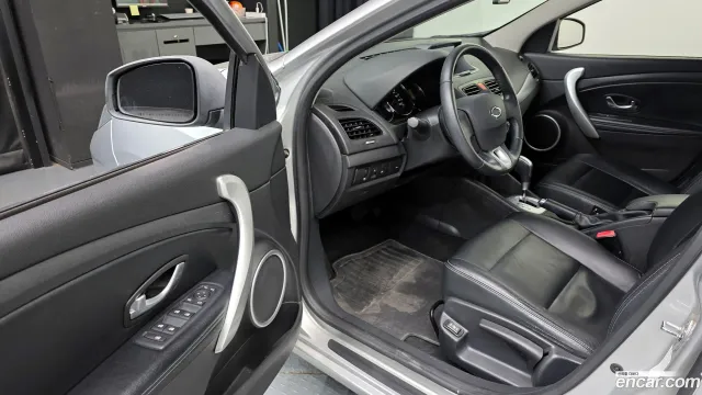 Renault SM3