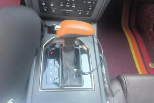 Hongqi H7