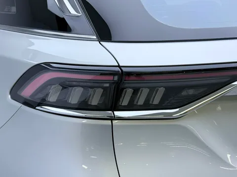 BAIC X7