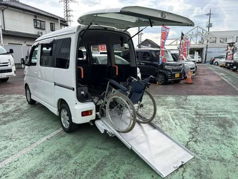 Daihatsu Atrai Wagon