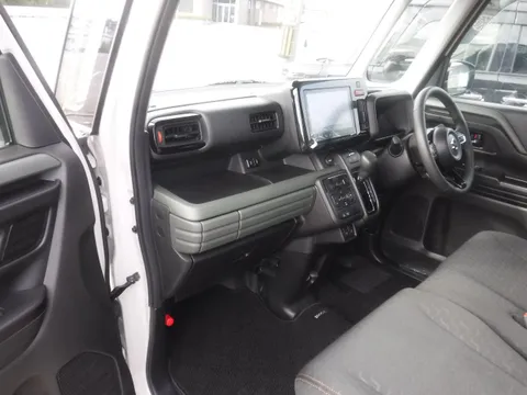 Suzuki Spacia Gear