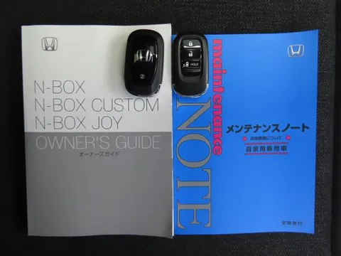 Honda N-BOX Custom