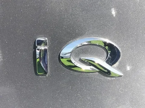 Toyota iQ