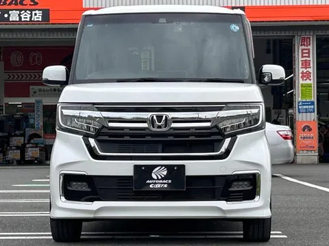 Honda N-BOX Custom
