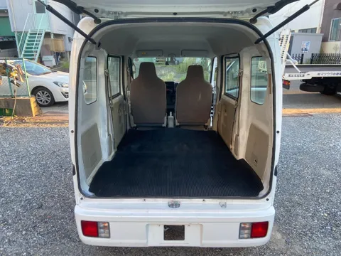 Nissan Clipper