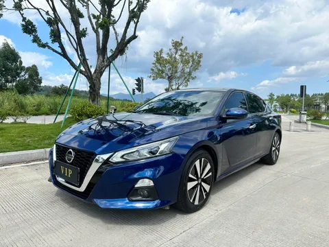 Nissan Teana